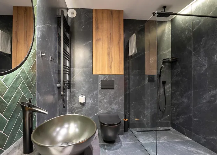 Sosnowa Prowincja W Szklarskiej Porebie. Gorski Z Jacuzzi I Sauna.